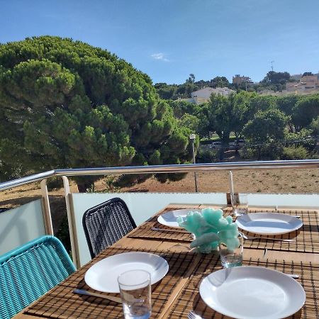 Encantador Apartamento familiar 4 px con Terraza, Parking y Wi-fi en Llançà Esterno foto