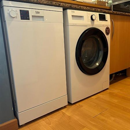 Encantador Apartamento familiar 4 px con Terraza, Parking y Wi-fi en Llançà Esterno foto
