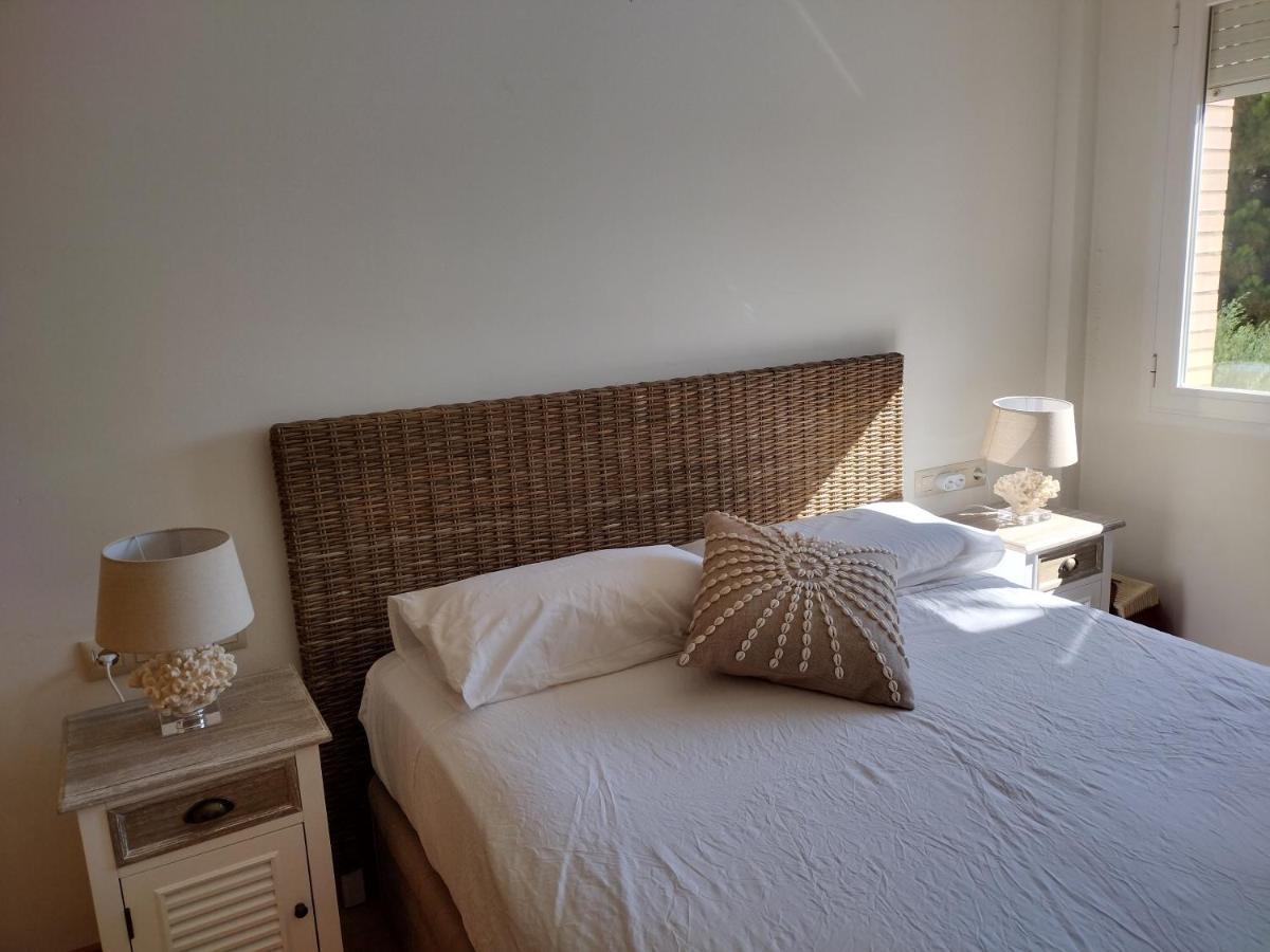 Encantador Apartamento familiar 4 px con Terraza, Parking y Wi-fi en Llançà Esterno foto