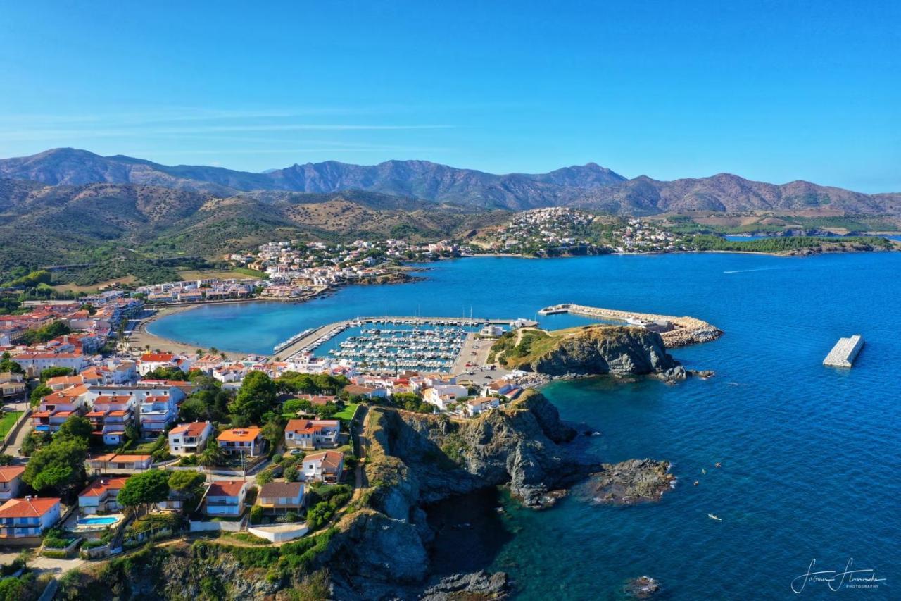 Encantador Apartamento familiar 4 px con Terraza, Parking y Wi-fi en Llançà Esterno foto